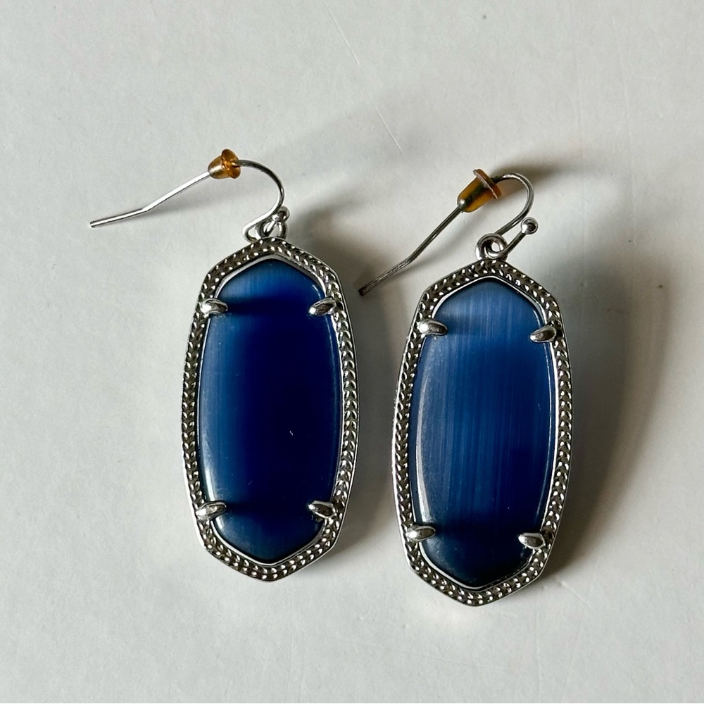 Elegant Blue Silver Earrings